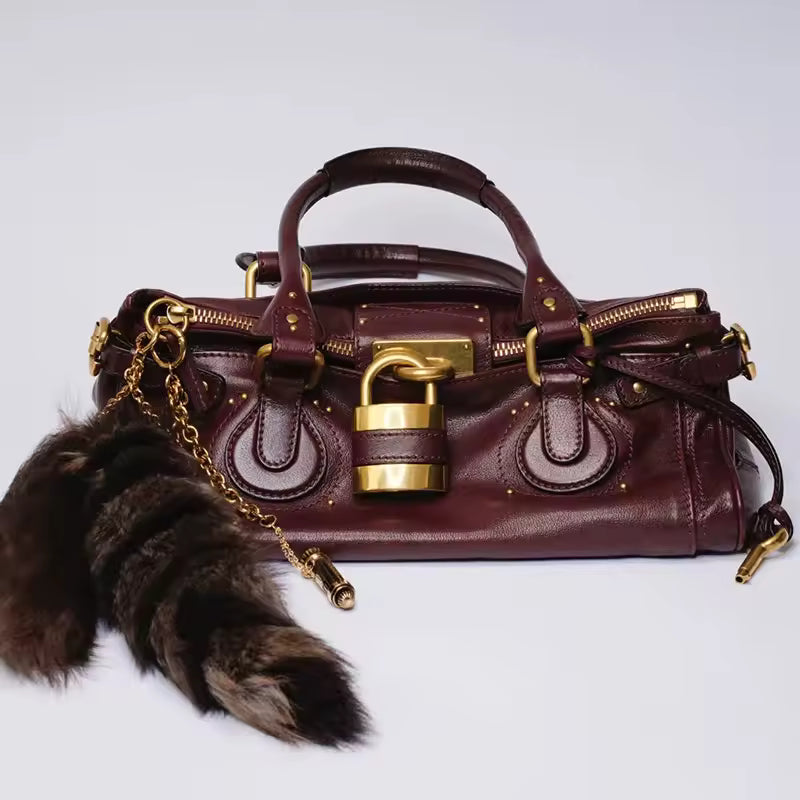 The Élise Classic Purse