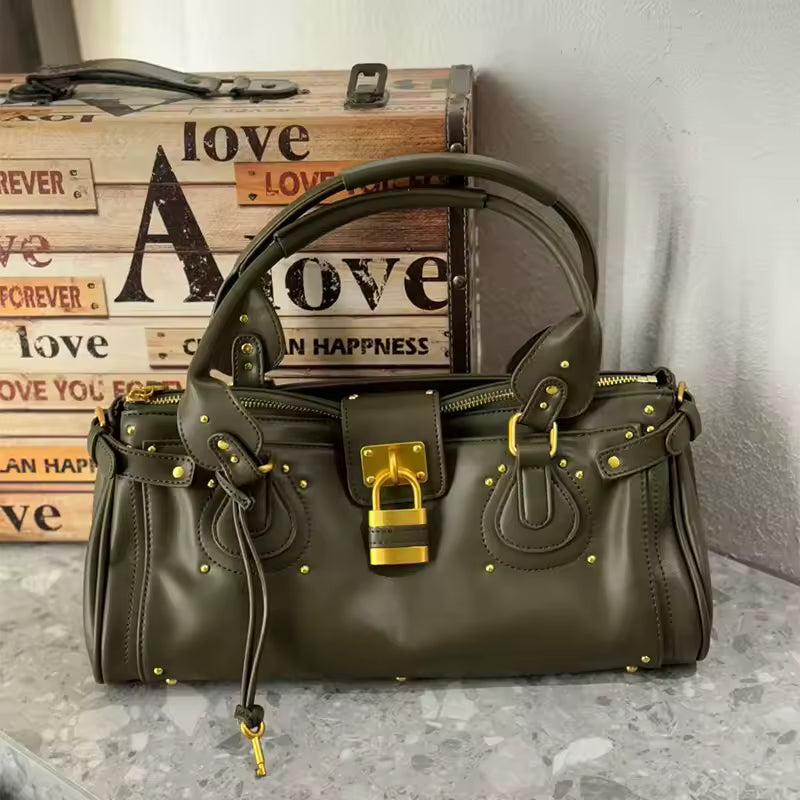 The Élise Classic Purse