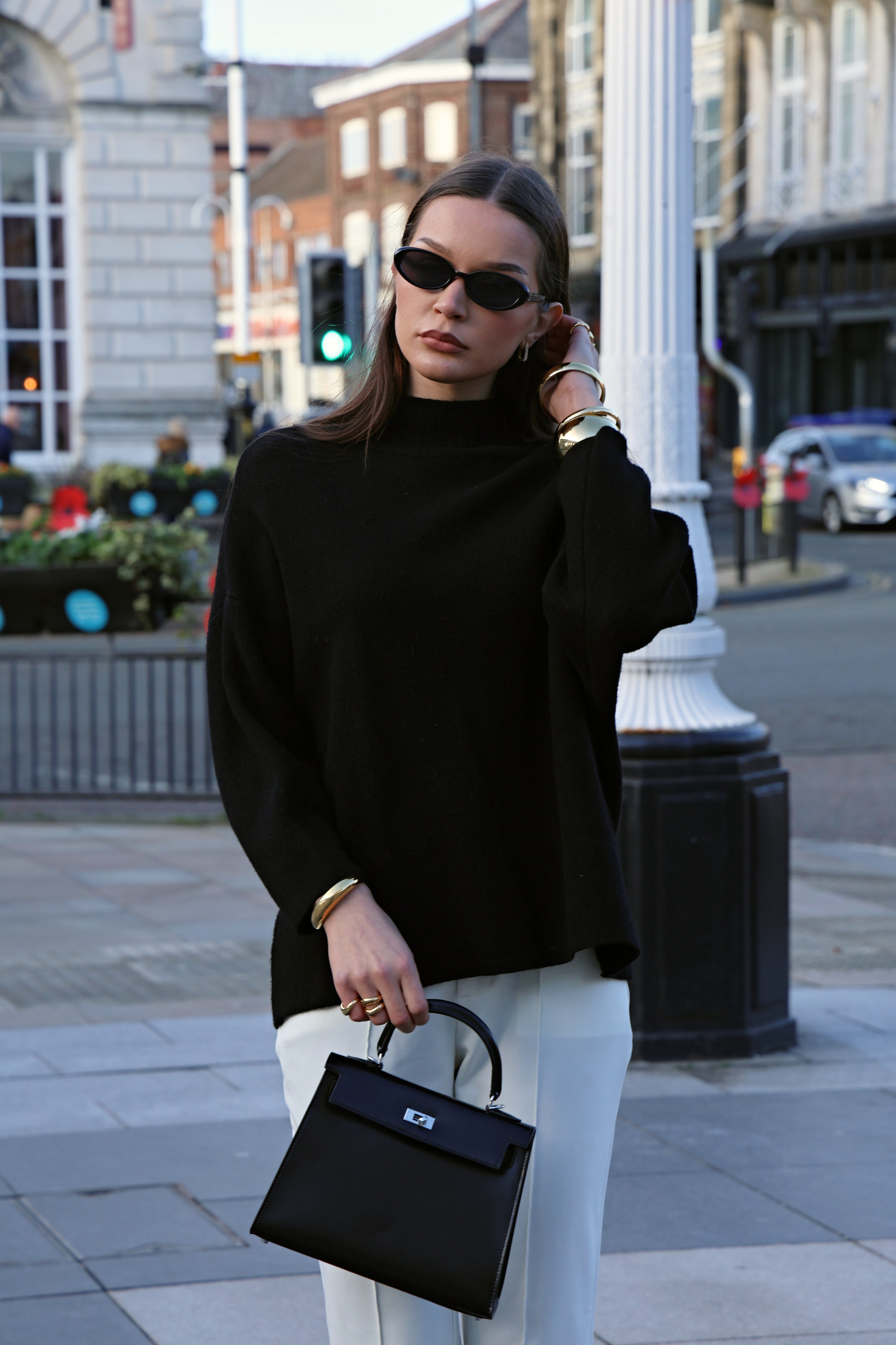 Amara Classic Top-Handle Bag