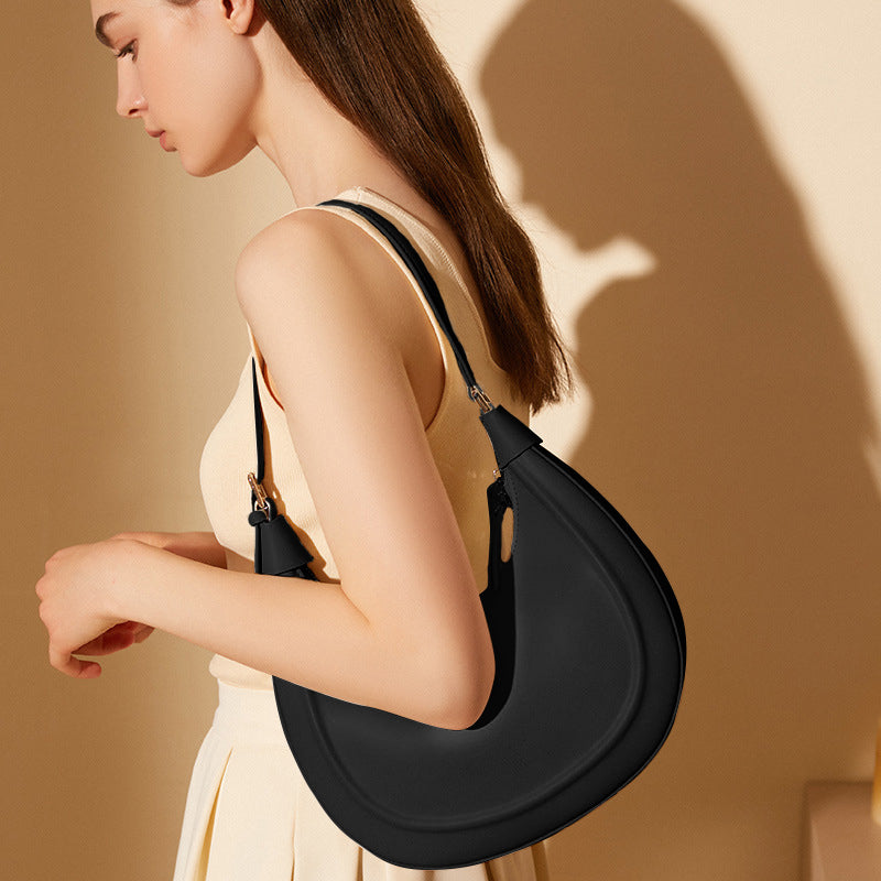 Noir Crescent Shoulder Bag – Black