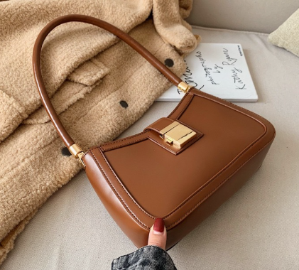 The Vivara Luxe Shoulder Bag