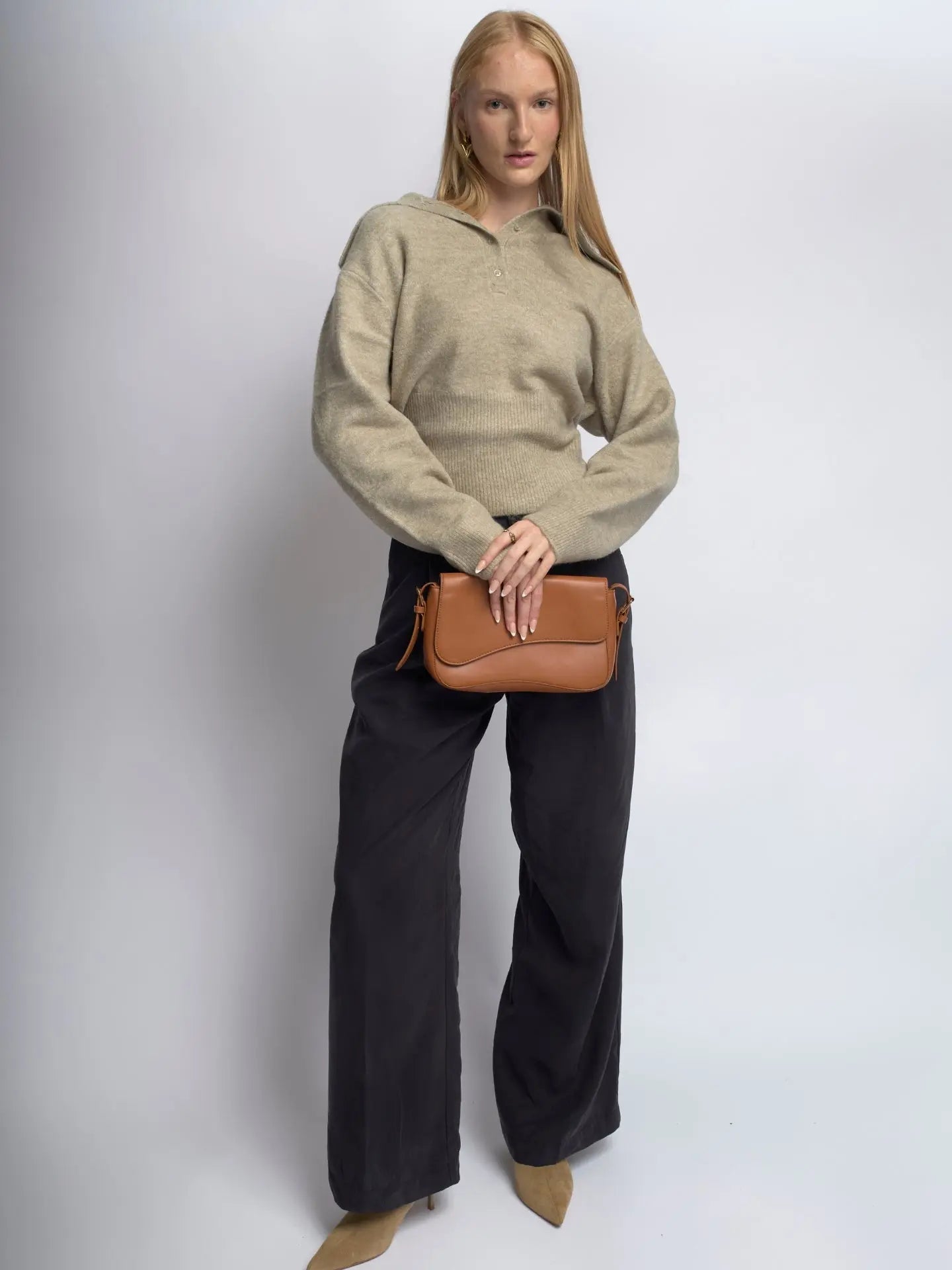 Celeste | Black Leather Shoulder Bag – Sleek & Modern