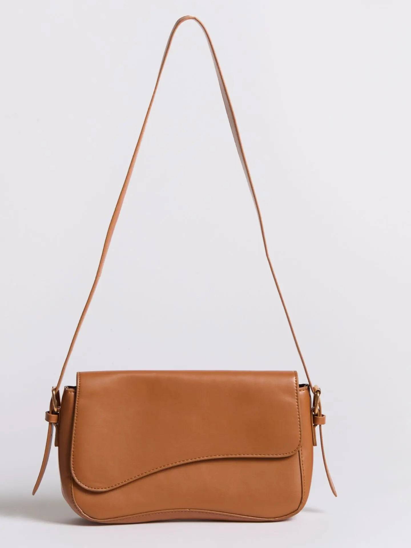 Celeste | Black Leather Shoulder Bag – Sleek & Modern