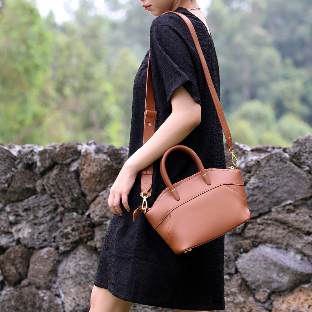 The Valeria Tote