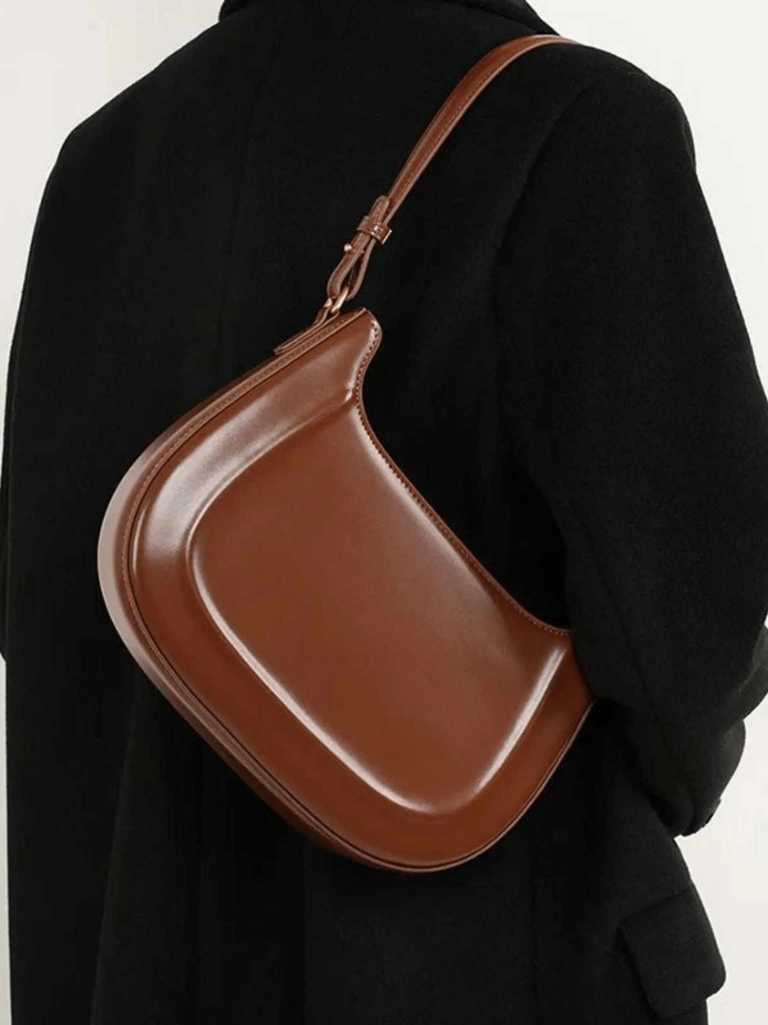 The Amaris Saddle Bag