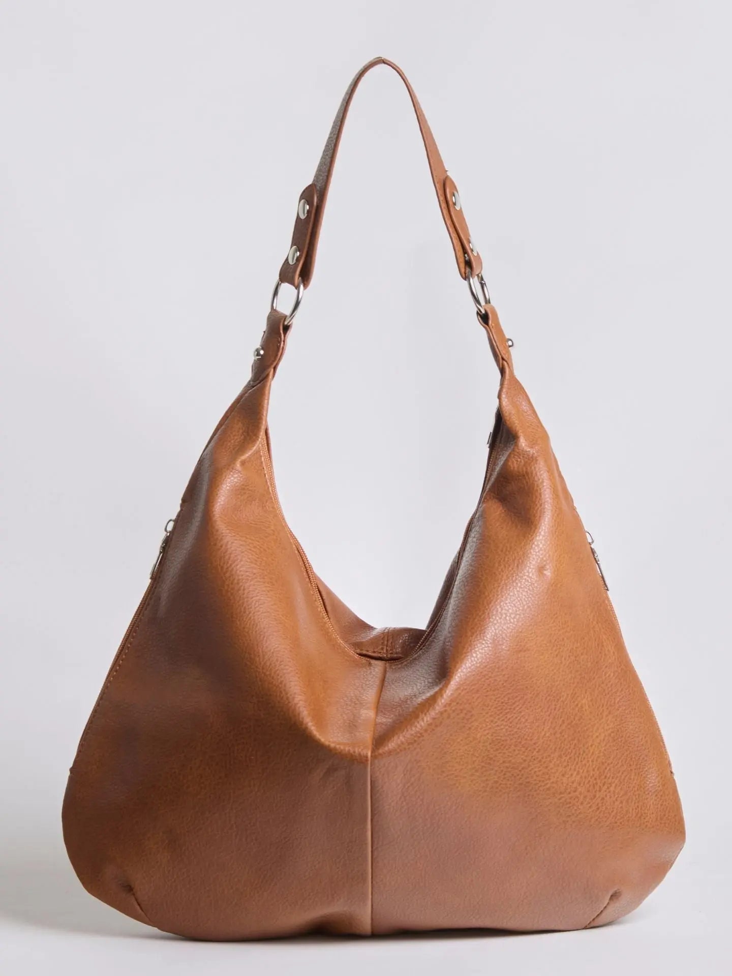 Elegant Black Hobo Bag – Versatile Style for Every Occasion