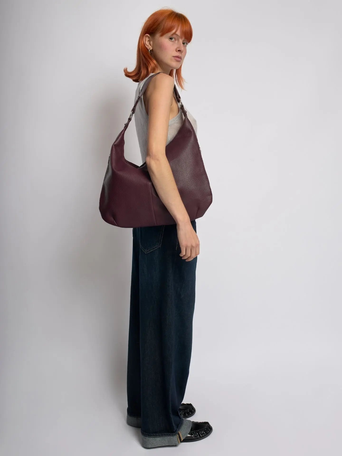 Elegant Black Hobo Bag – Versatile Style for Every Occasion