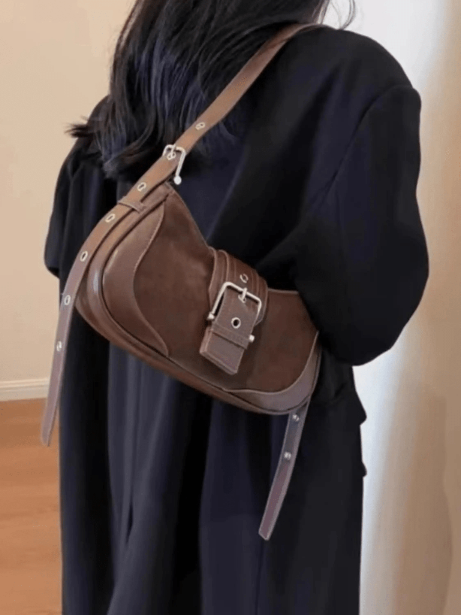 Lucia Buckle Detail Shoulder Bag