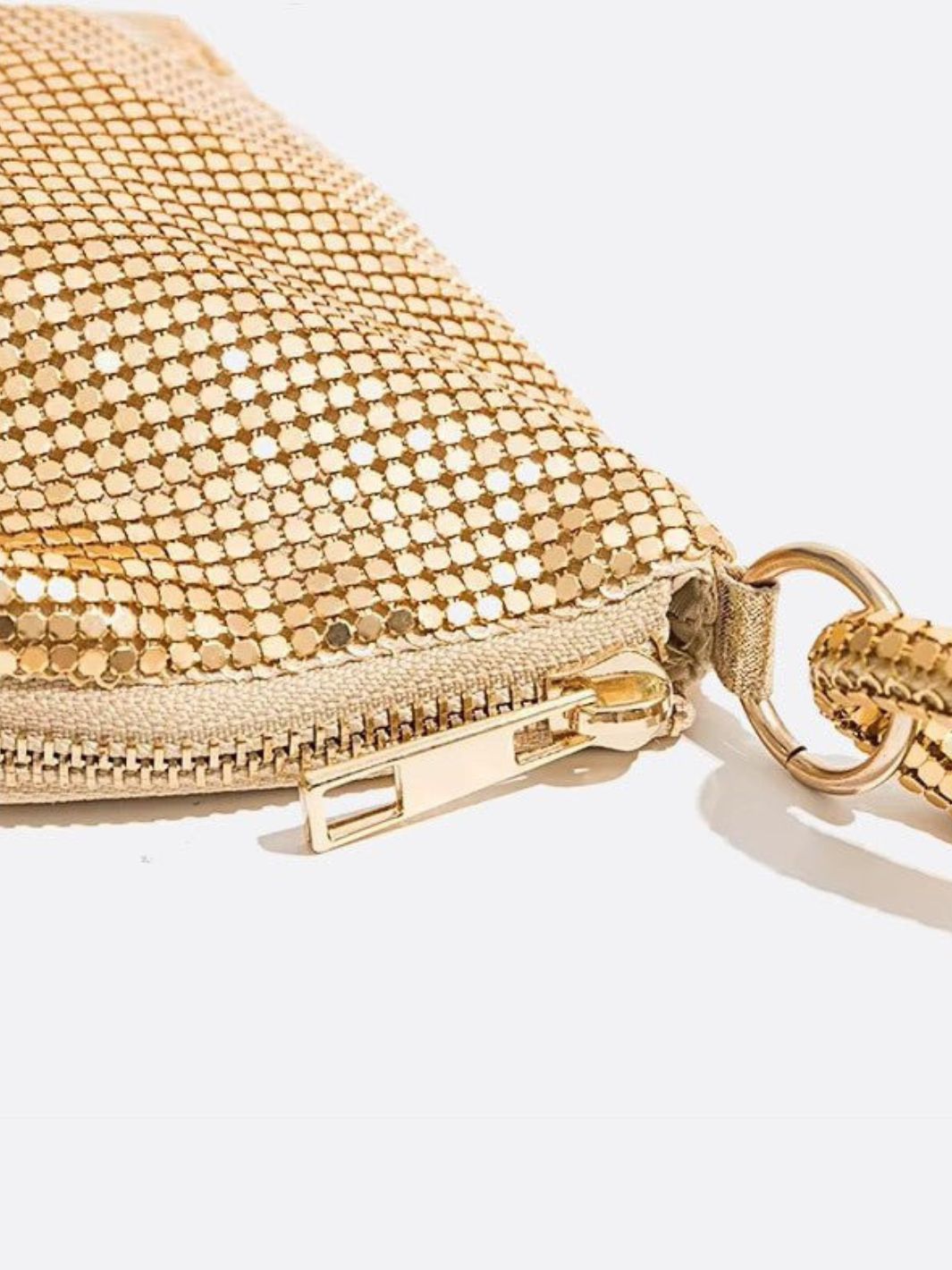 Golden Evening Shoulder Bag – Glamour with a Modern Edge