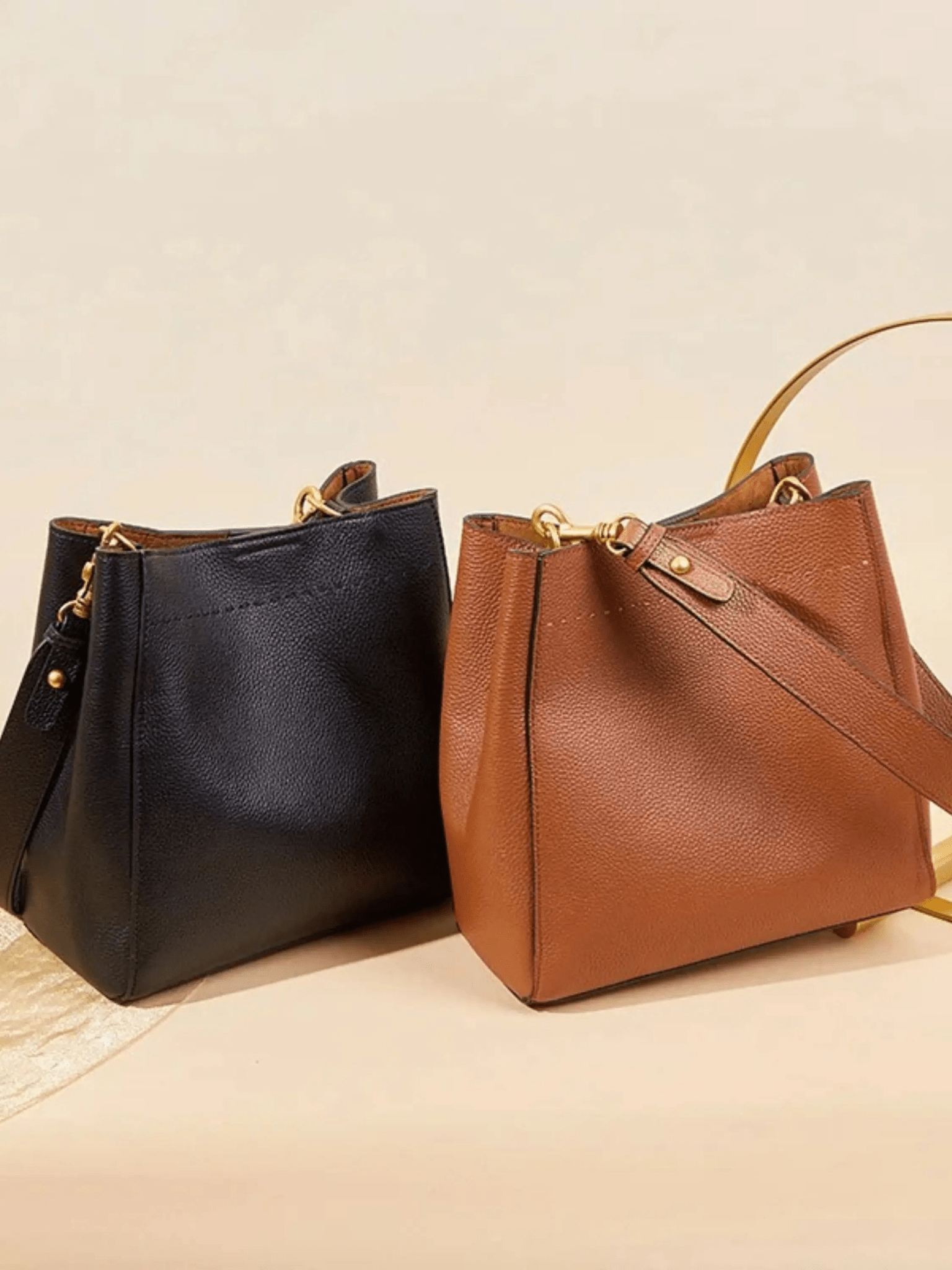 Brown Bucket Shoulder Bag – Classic Simplicity with Everyday Ease