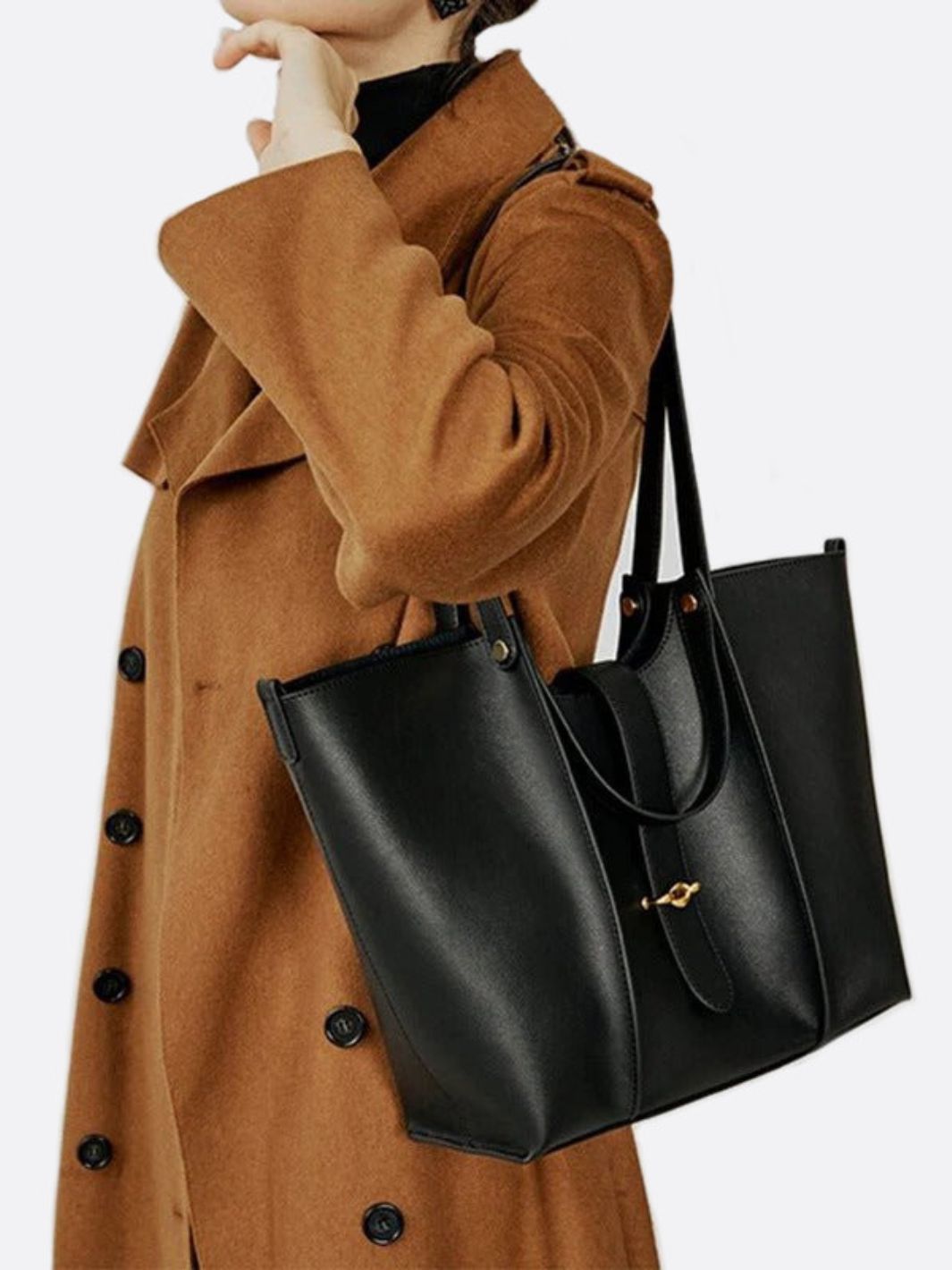 Lyora Solé Black Leather Tote with Pouch