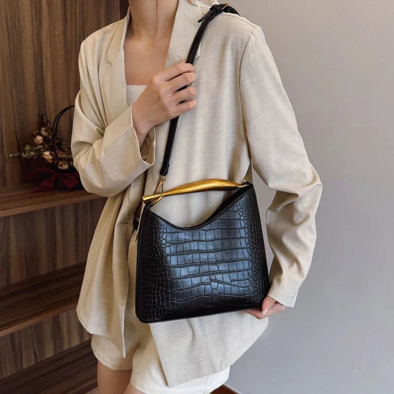Anya – Elegant Crocodile Pattern Handbag