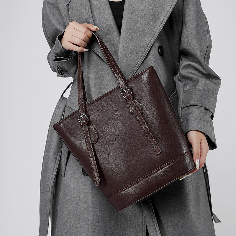 Clara Structured Bucket Tote