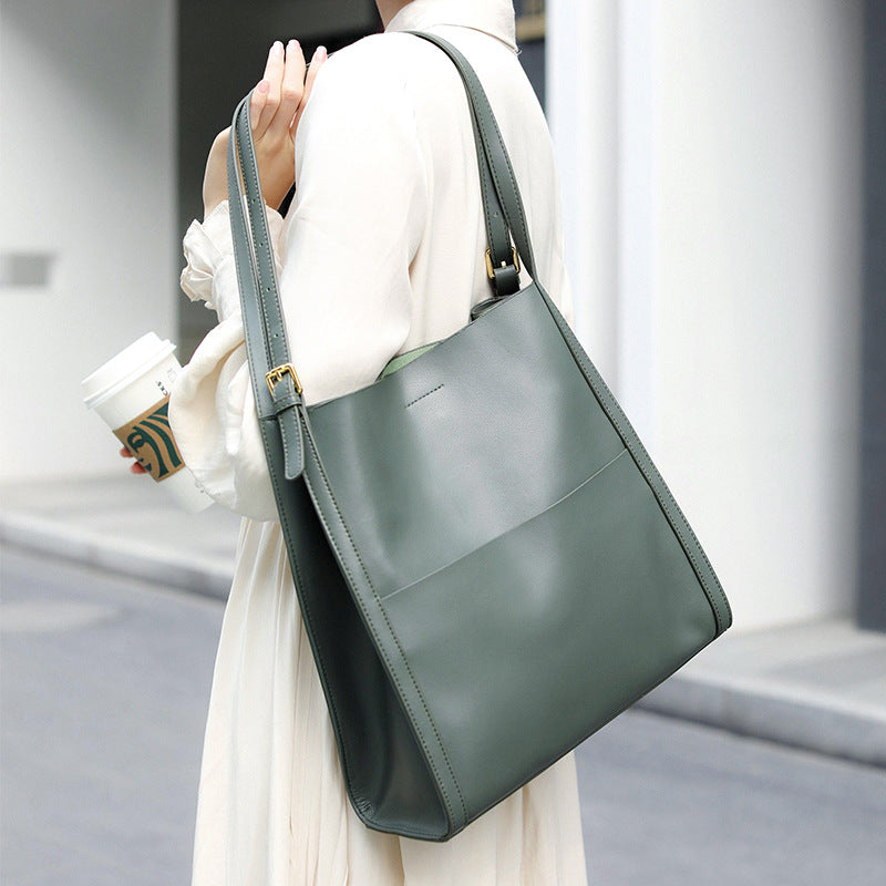 Aria Structured Tote – Deep Green