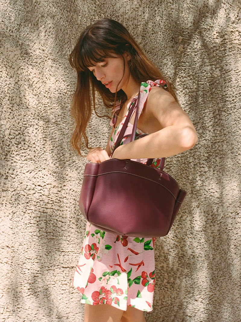 Burgundy Shopper Bag – Timeless Elegance Meets Everyday Function