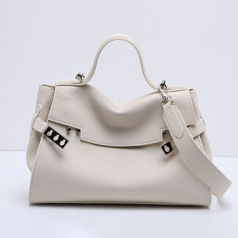 Camel Leather Handbag – Minimalist Elegance with Modern Details