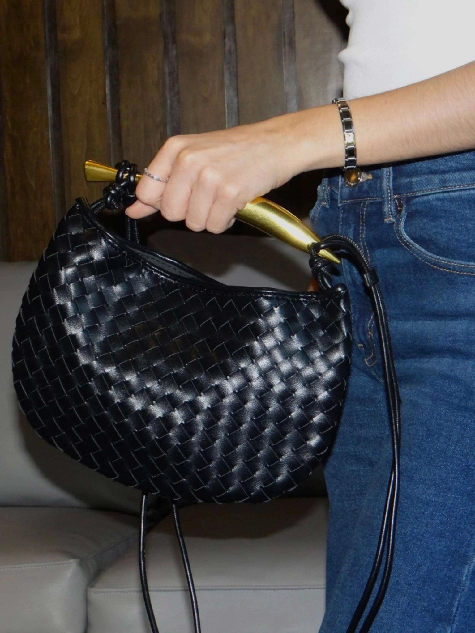 Alexandra – Woven Leather Bag with Sculptural Handle