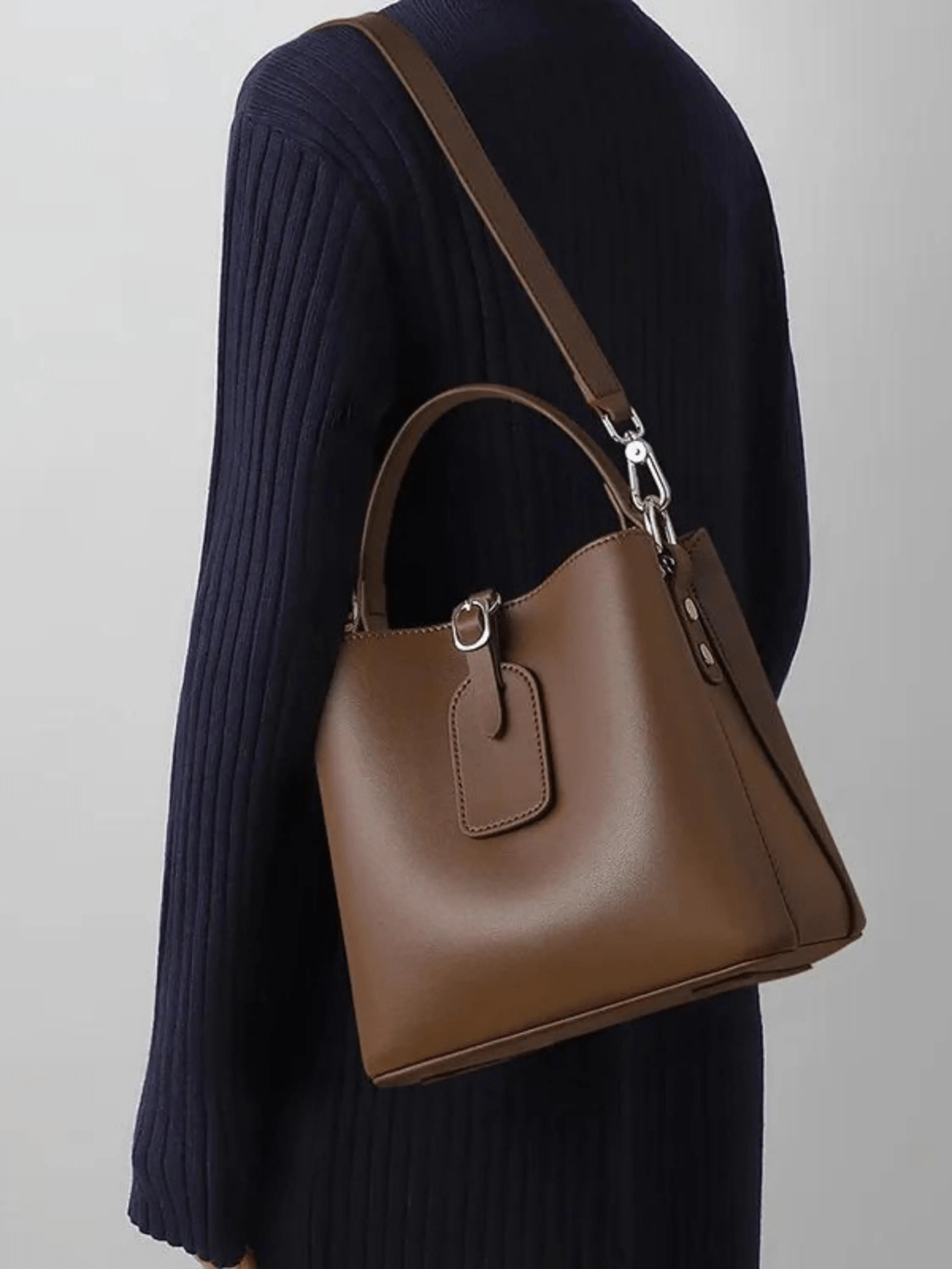 Isla Classic Brown Tote