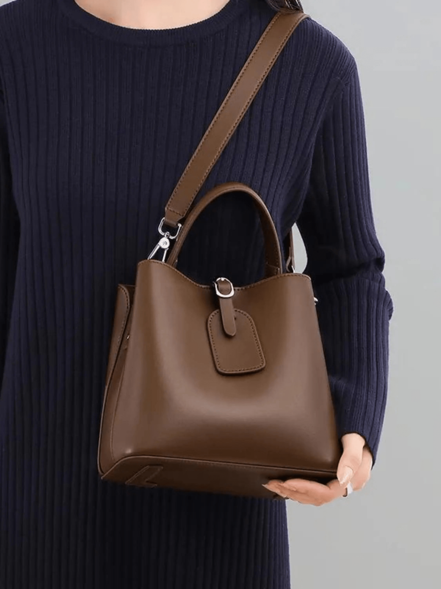Isla Classic Brown Tote