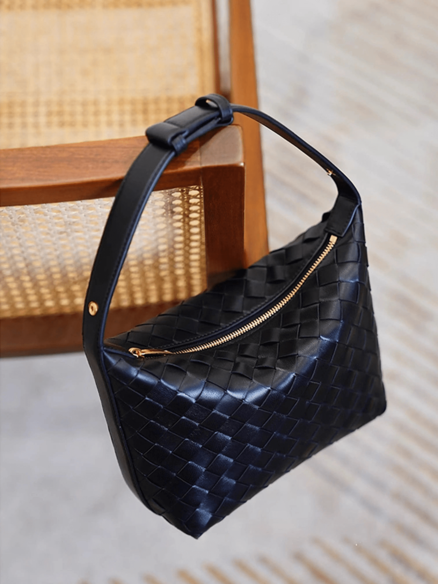 Emily – Luxurious Woven Leather Handbag