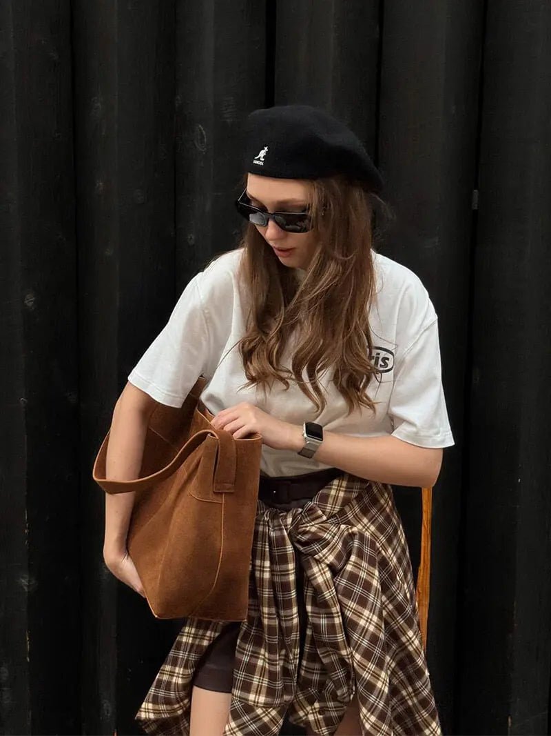 Emily – Suede Shoulder Bag with Soft Finish