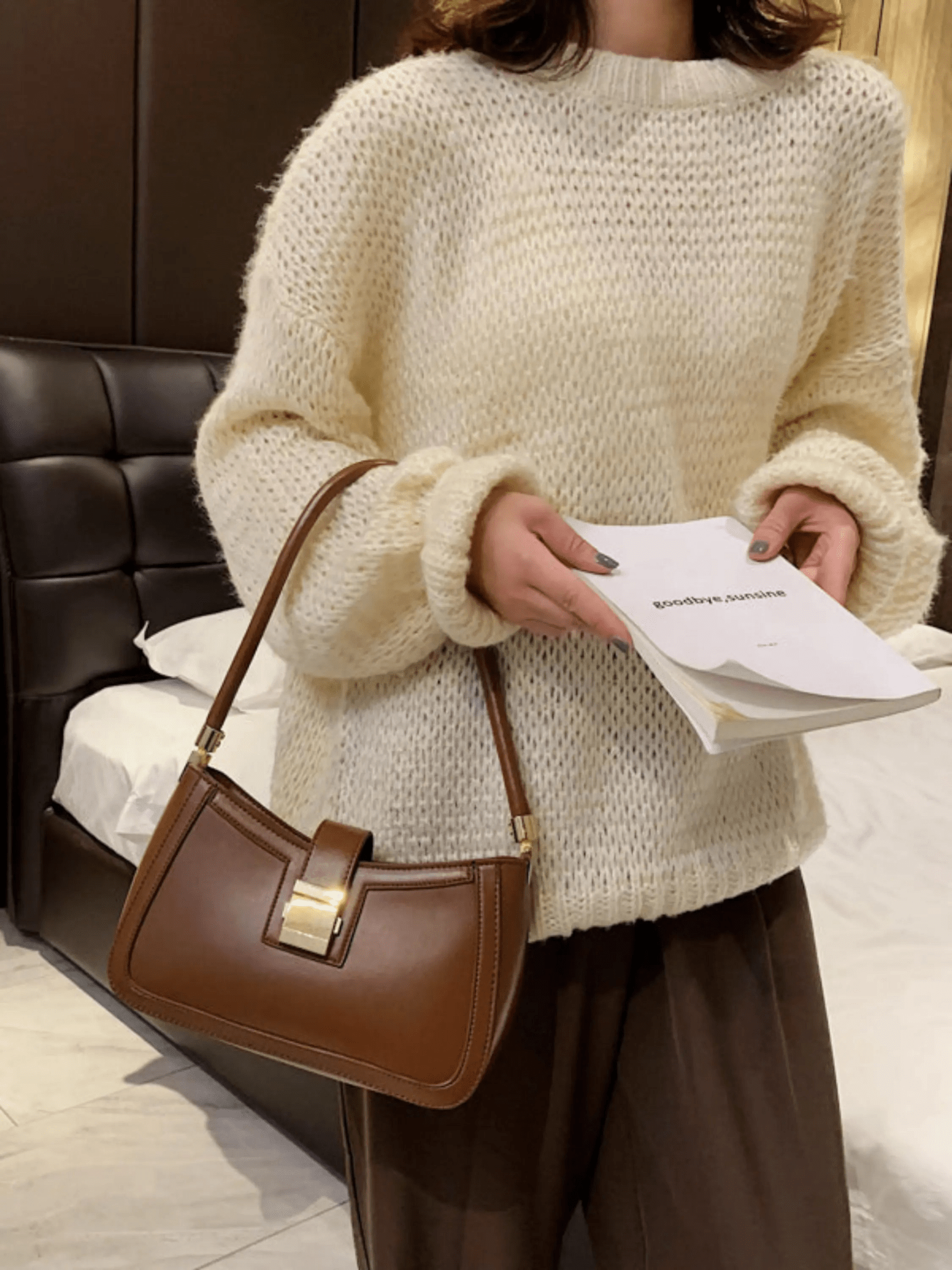 The Vivara Luxe Shoulder Bag