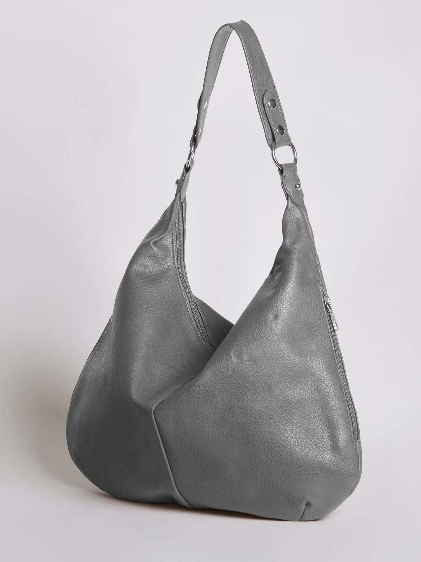 Elegant Black Hobo Bag – Versatile Style for Every Occasion