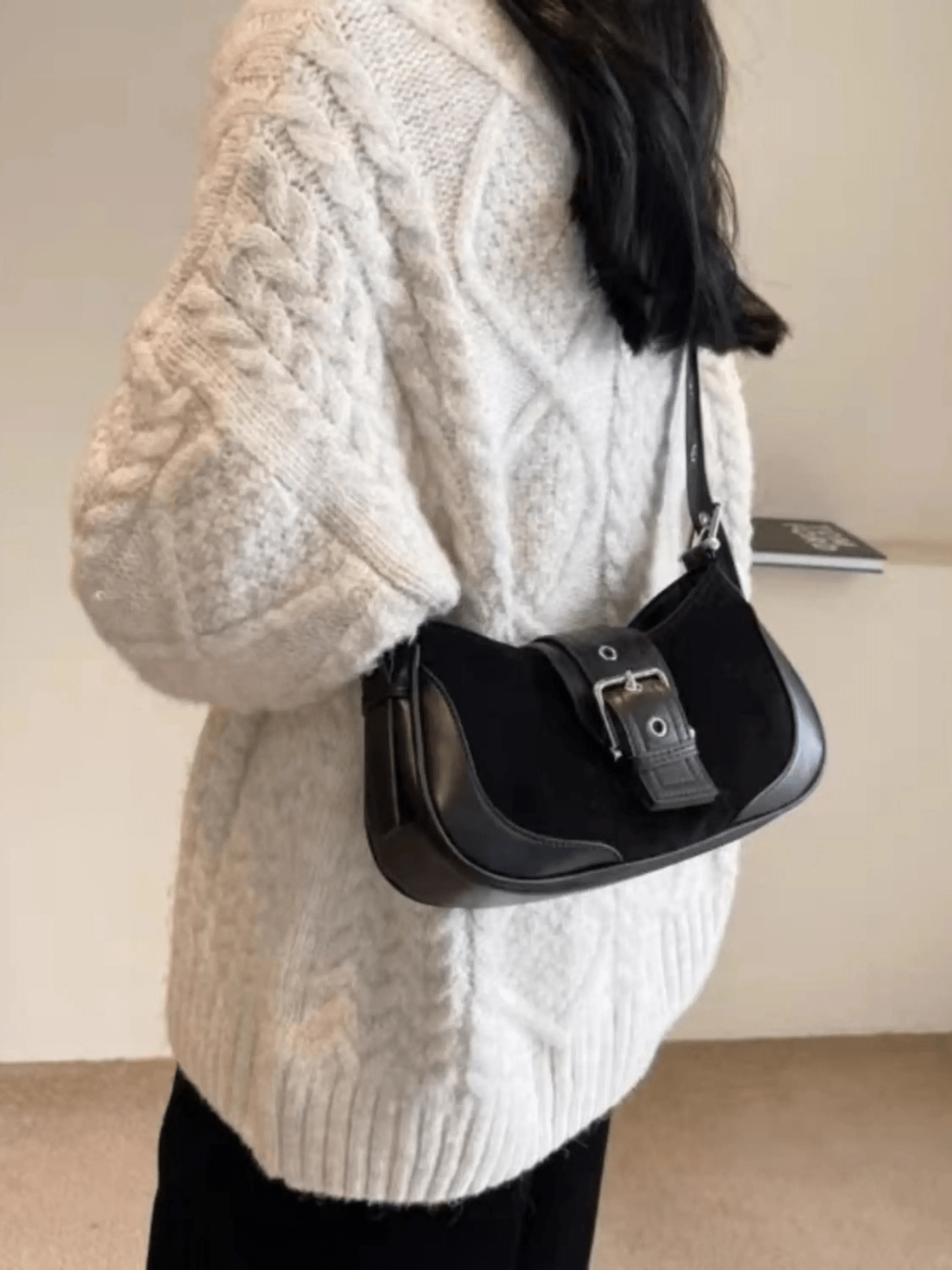 Lucia Buckle Detail Shoulder Bag