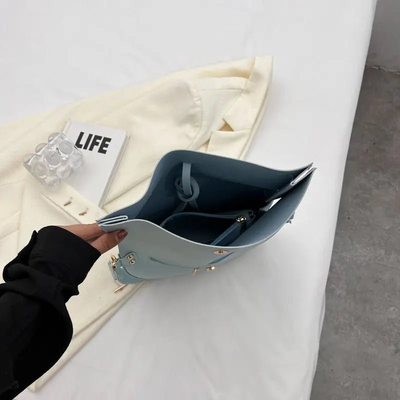 Isla | Contemporary Black Leather Crossbody – Sleek & Stylish