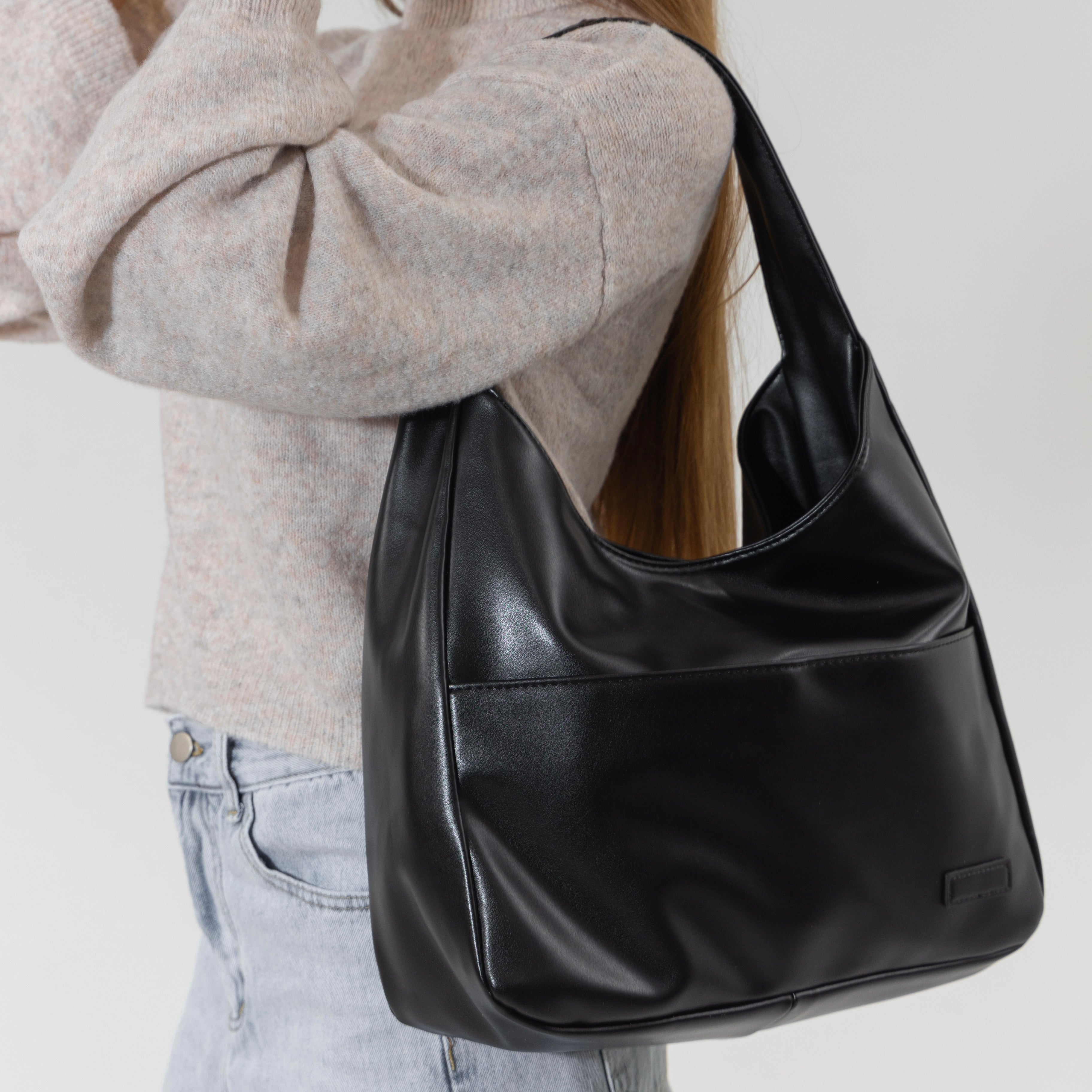 Caitriona | Trendy Leather Shoulder Bag – Stylish & Spacious