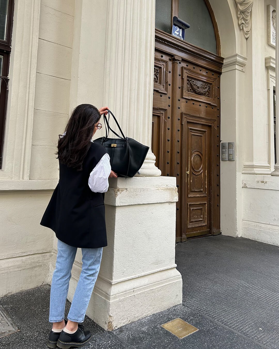 Gerda – Black Leather Shopper Bag