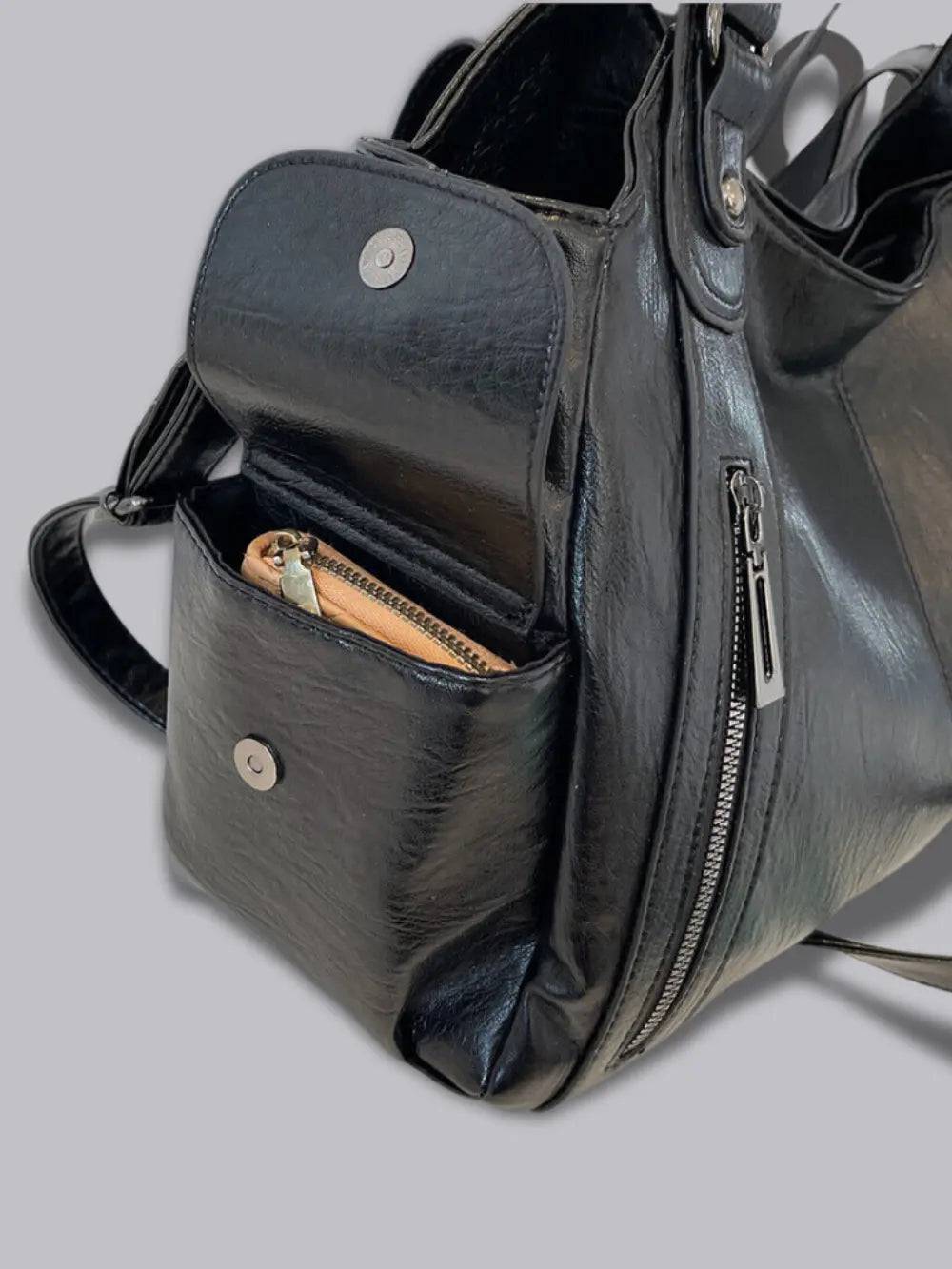 Black Shoulder Bag – Edgy Style with Everyday Functionality