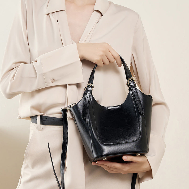 The Noir Étoile Tote